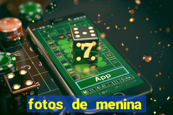 fotos de menina cacheada no espelho